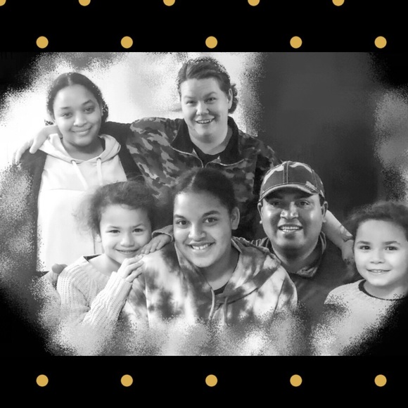 Hi I’m Sabrina I love God & I 💖 my family!!!🥰 - Picture 10 of 16